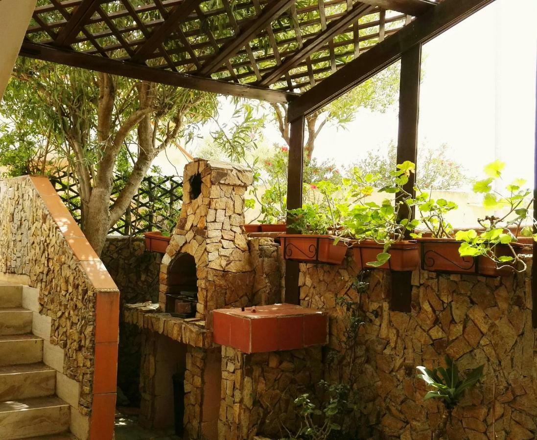 فيلا فيلاّسيمِيوسفي Bilocale Il Geraneo المظهر الخارجي الصورة